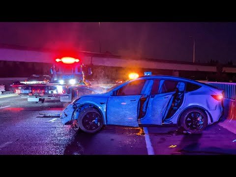 TESLA FULL SELF DRIVING CRASH