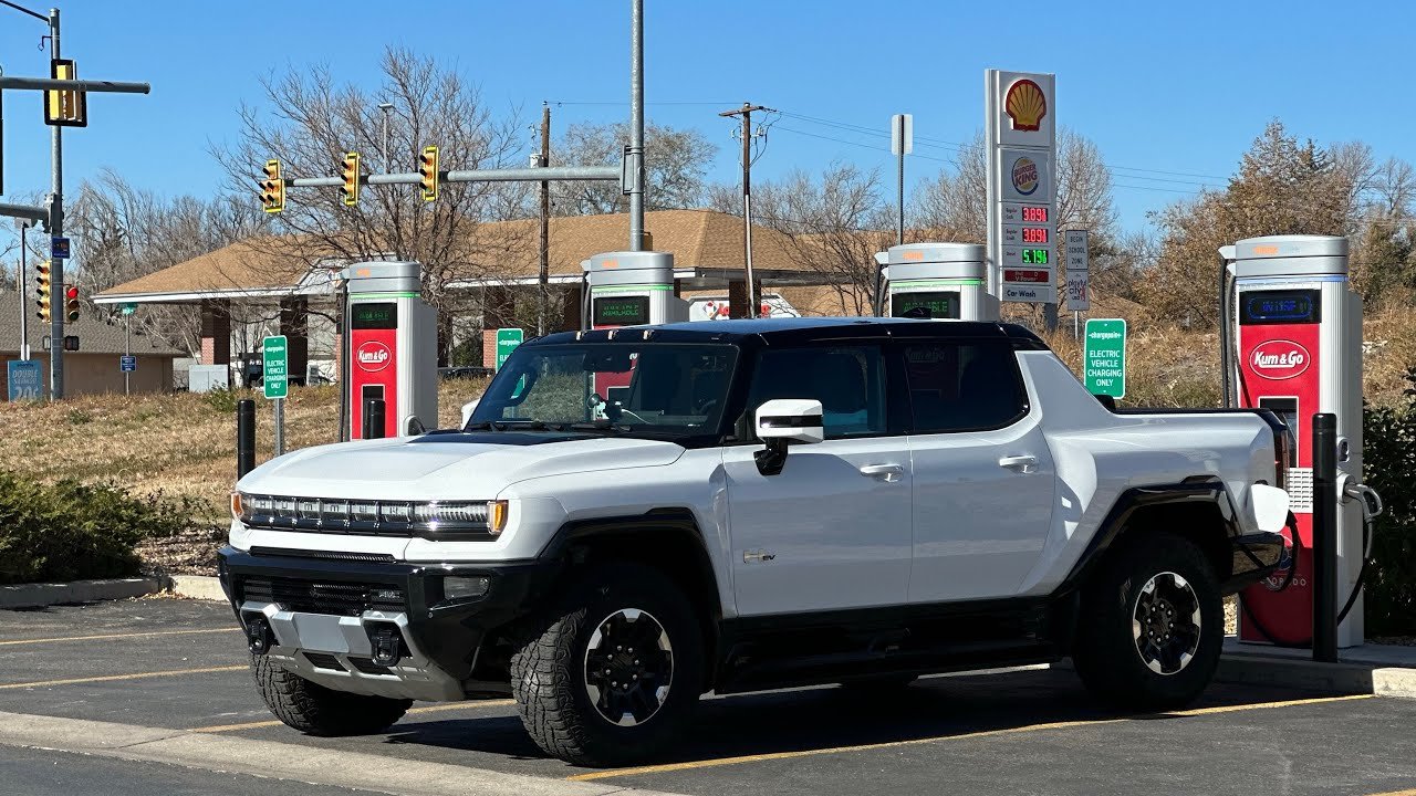 Hummer EV Pickup 70-MPH Highway Range Test
