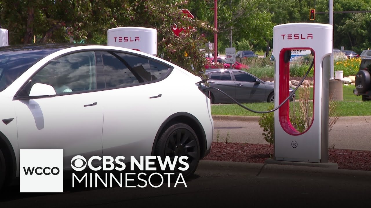 What will happen if the federal electric vehicle tax credit goes away?